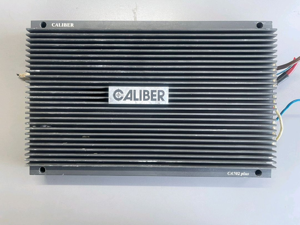 CALIBER 차량용 4채널 앰프 판매합니다. 이미지