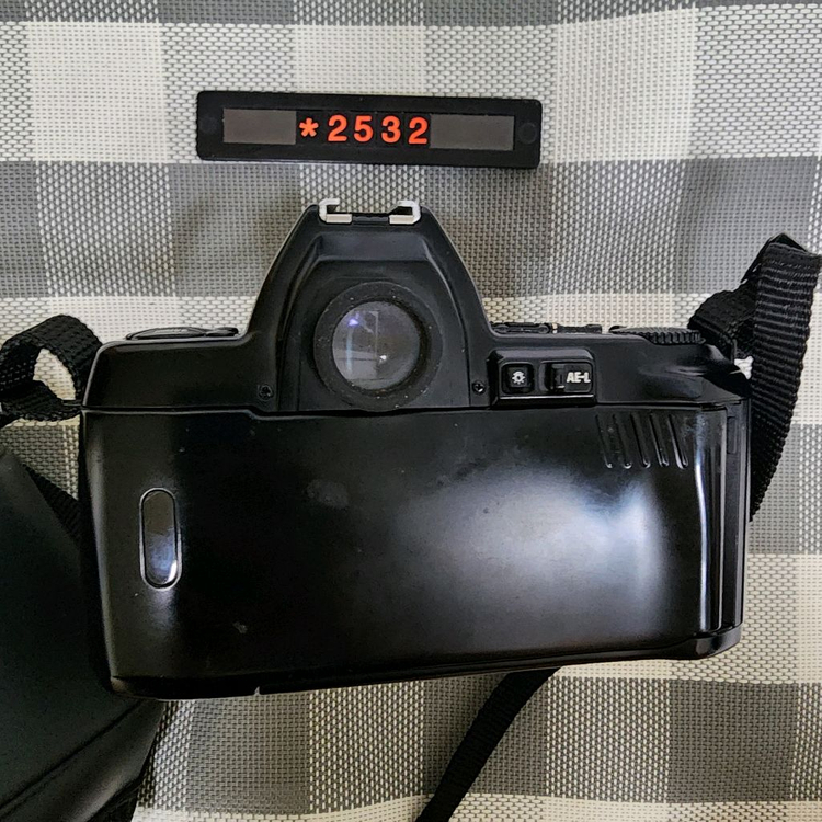 니콘 F-801s AF 필름카메라 35-70 줌렌즈 케이스포함 이미지