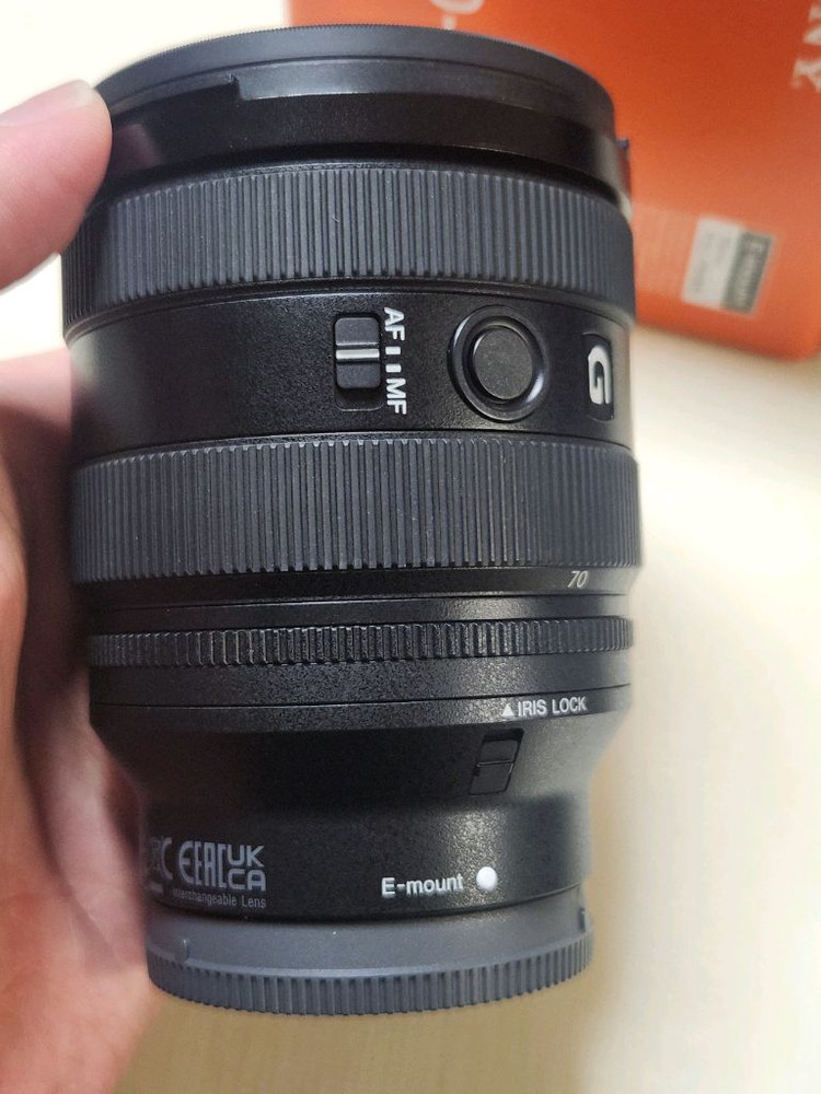 소니 fe 20-70mm g 팝니다. 이미지