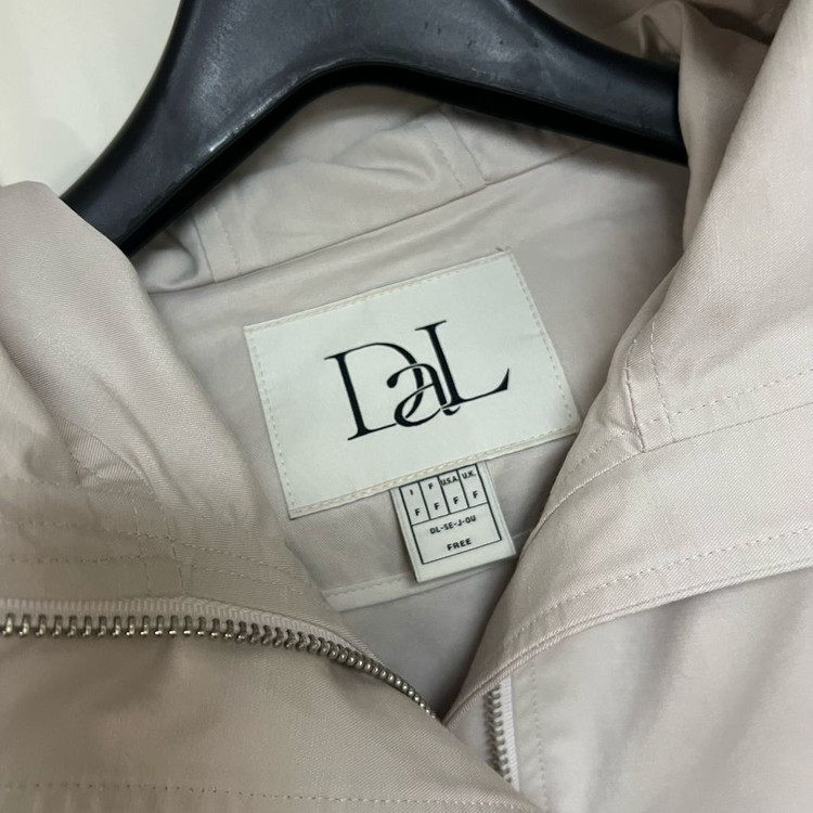 데일리룩 DAILYLOOK 시그니처 막스 점퍼 후드 자켓 야상 바스락 그레이베이지 이미지