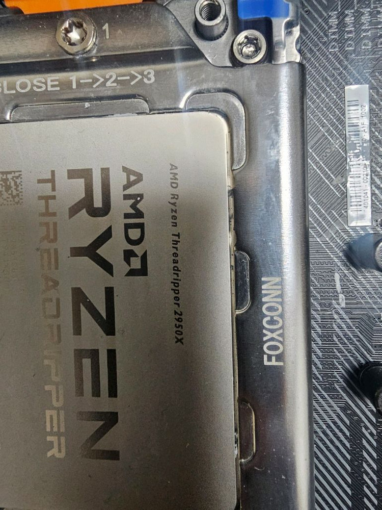 스레드리퍼 2950X CPU+x399 rog strix 보드+쿨러마스터 쿨러 이미지