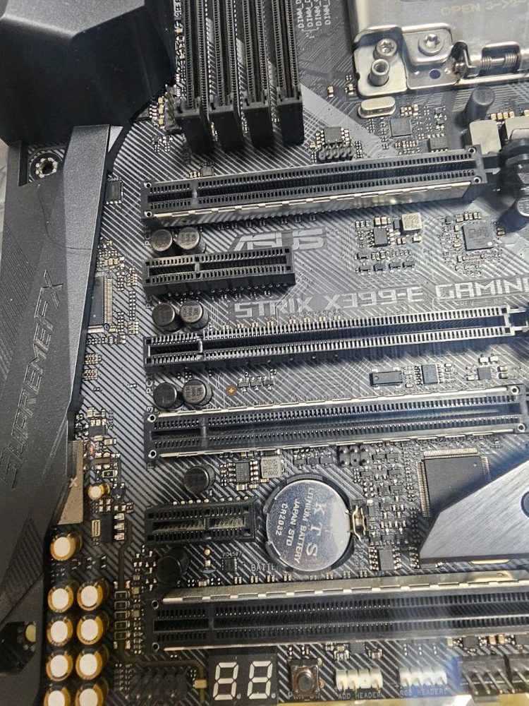 스레드리퍼 2950X CPU+x399 rog strix 보드+쿨러마스터 쿨러 이미지
