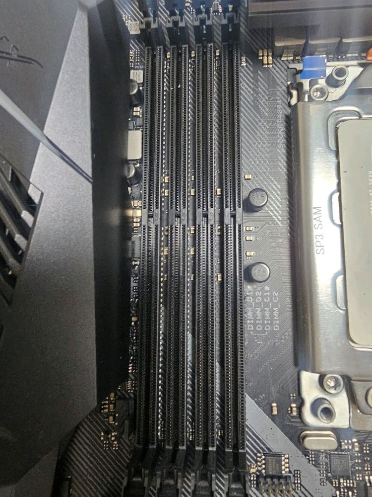 스레드리퍼 2950X CPU+x399 rog strix 보드+쿨러마스터 쿨러 이미지