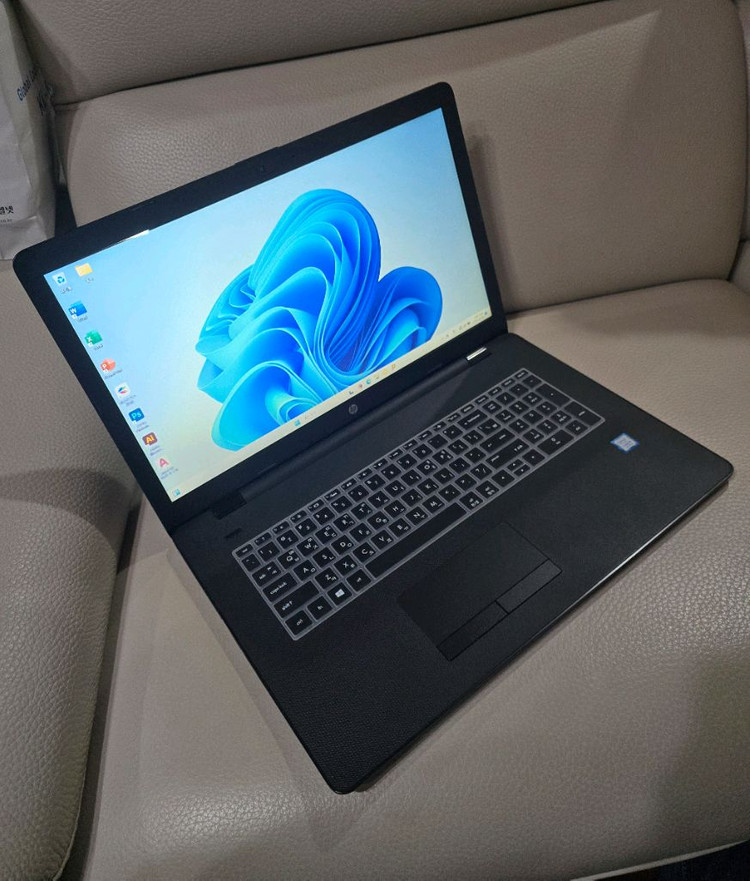 17인치 HP 가성비 사무용 노트북(외관A급,램8GB,256GB) 이미지