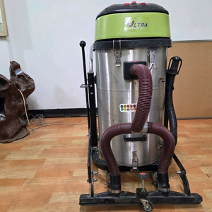 클레온 보행식 건습식 청소기 이미지