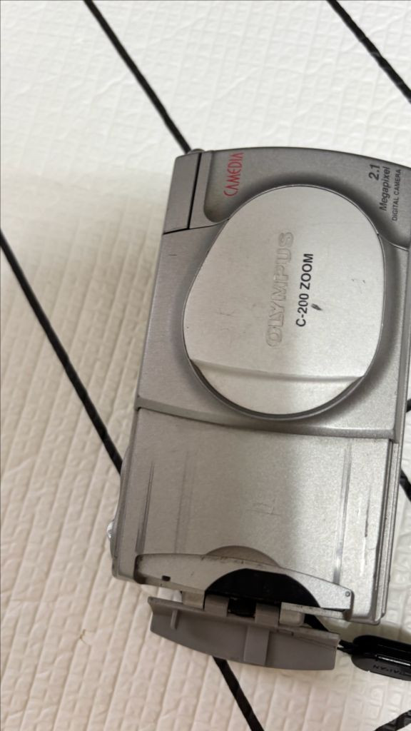 컴팩트 디지털카메라 올림푸스c200zoom 이미지