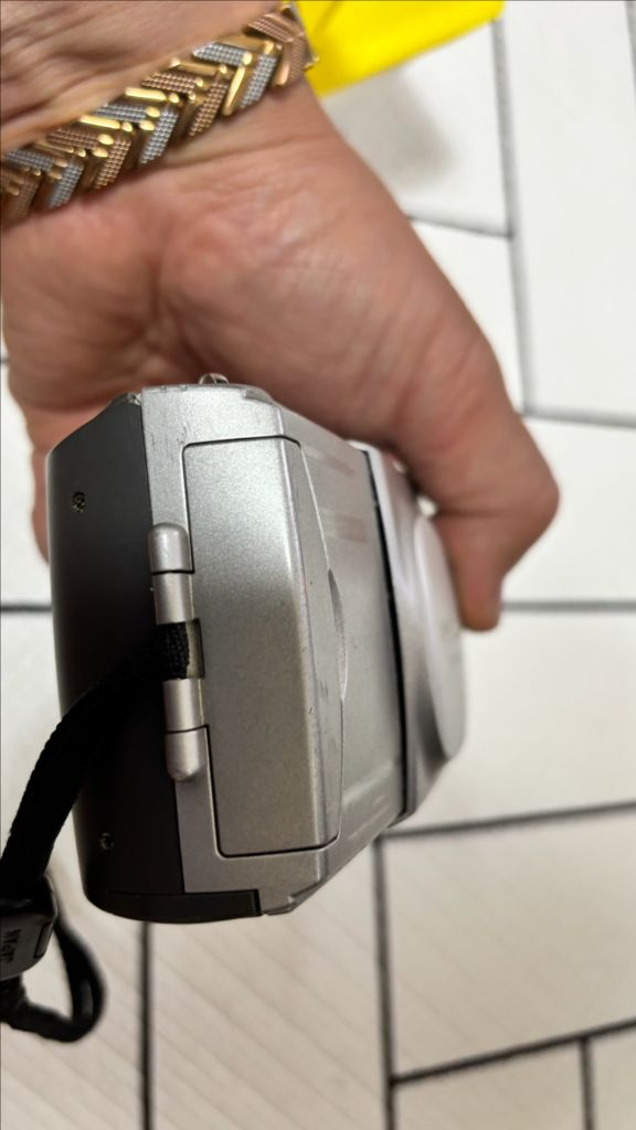 컴팩트 디지털카메라 올림푸스c200zoom 이미지