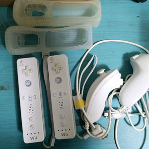닌텐도위 wii 리모컨+실리콘케이스+눈차크 두세트 이미지