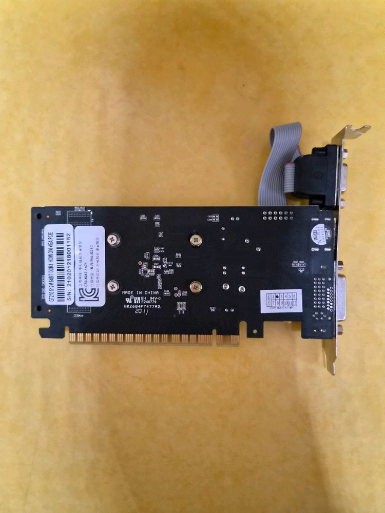 GT 210 그래픽카드 이미지