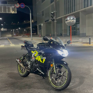 스즈키 gsx-r125 이미지