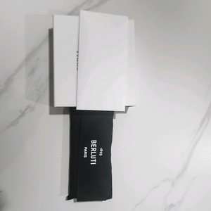 벨루티 에스파스 플랩 장지갑 이미지