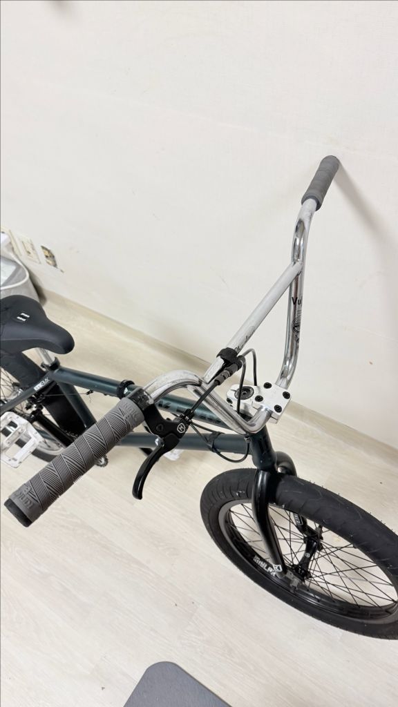 BMX KINK WHIP 이미지