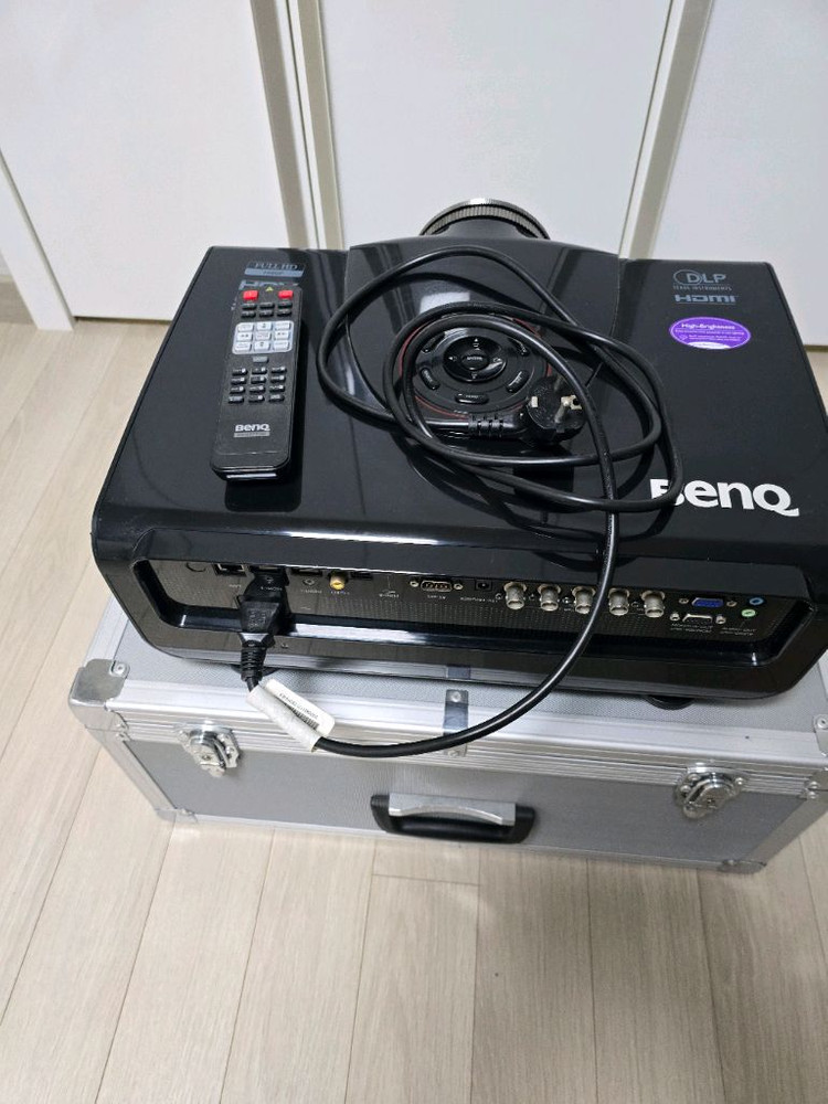 벤규SH940 빔프로젝터 이미지