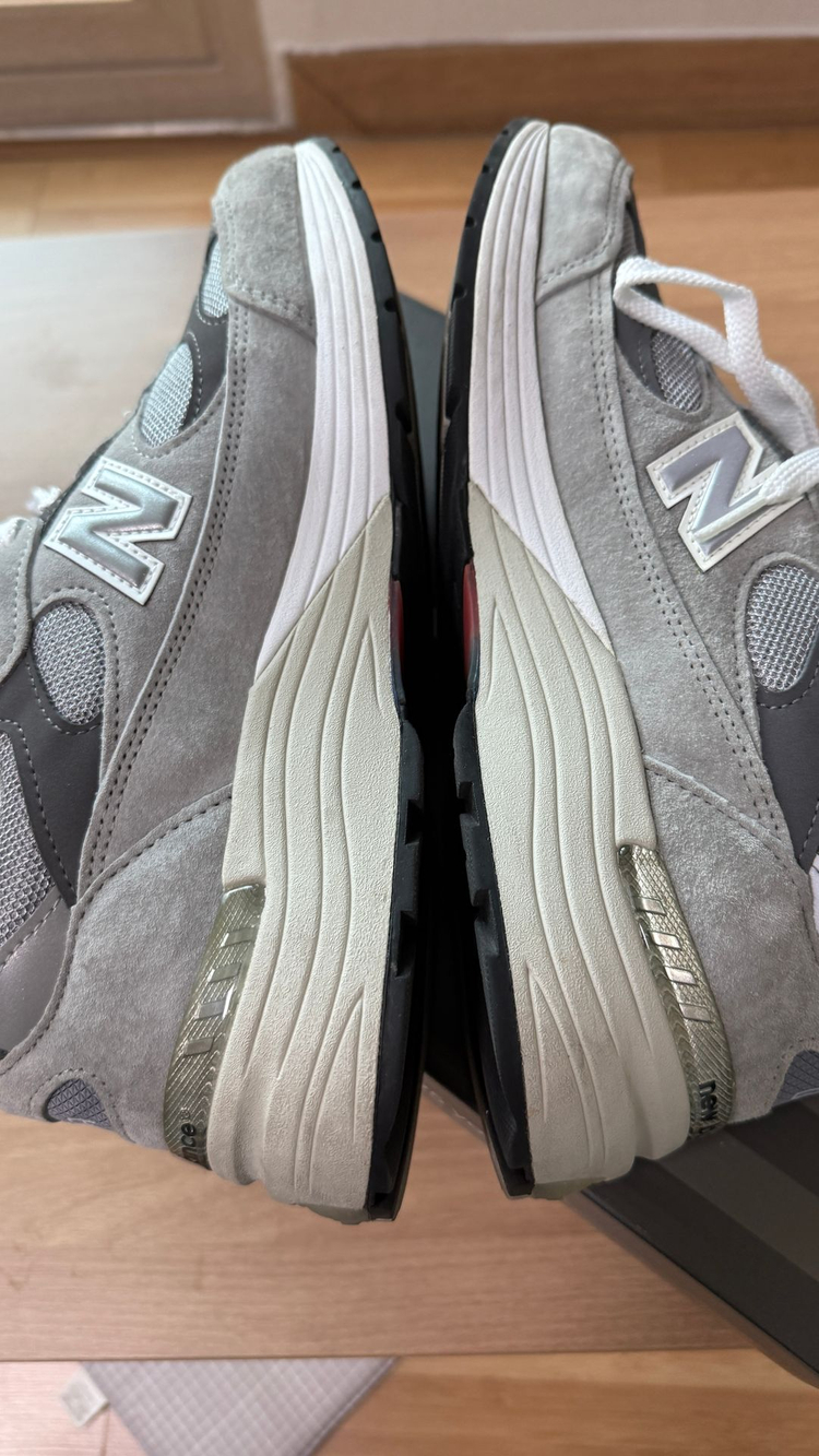 뉴발란스 992 구형 D스탠다드(M992GR) 이미지