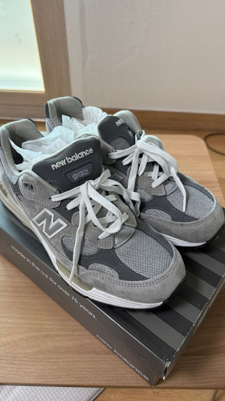 뉴발란스 992 구형 D스탠다드(M992GR) 이미지