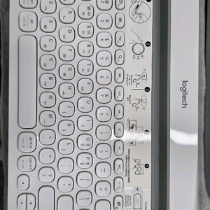 로지텍 K480 블루투스 키보드 화이트 이미지