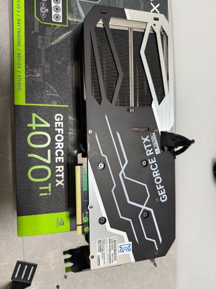 갤럭시 RTX 4070ti SG OC D6X 12GB 이미지