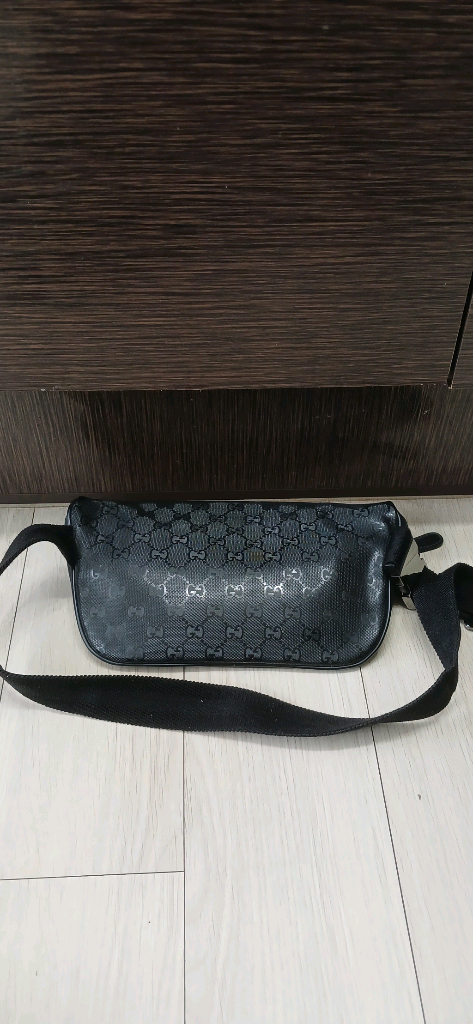 정품 구찌 블랙 힙색 벨트백 이미지