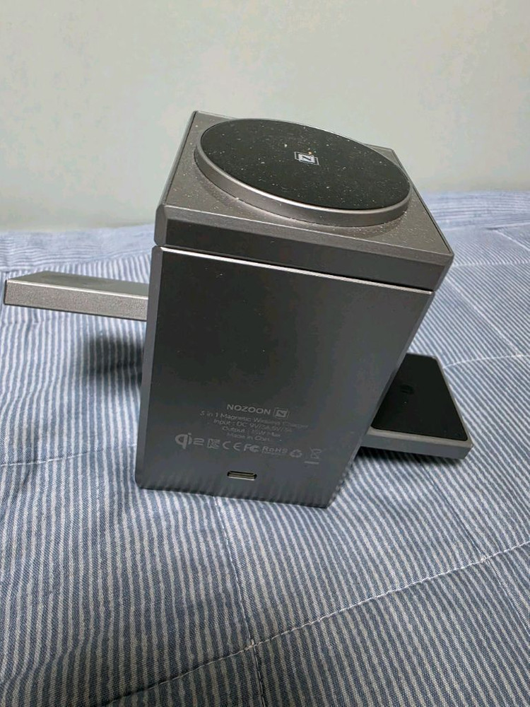 노준 3in1 맥세이프 무선 충전기 이미지