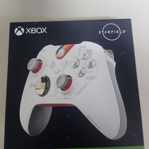 (미개봉) XBOX 4세대 무선 패드 스타필드 에디션 팝니다. 이미지