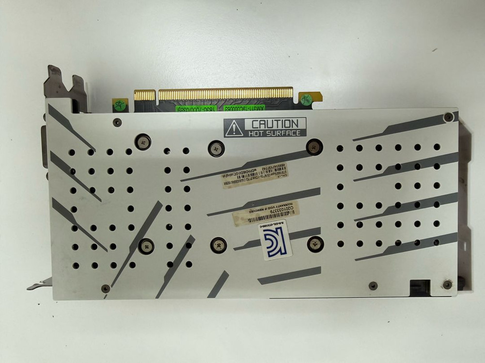 갤럭시 gtx1660super 화이트 그래픽 그래픽카드 이미지