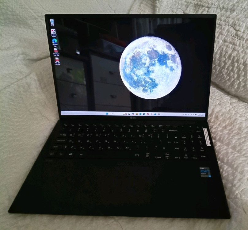 LG 그램 16Z90P-GA5BK 이미지