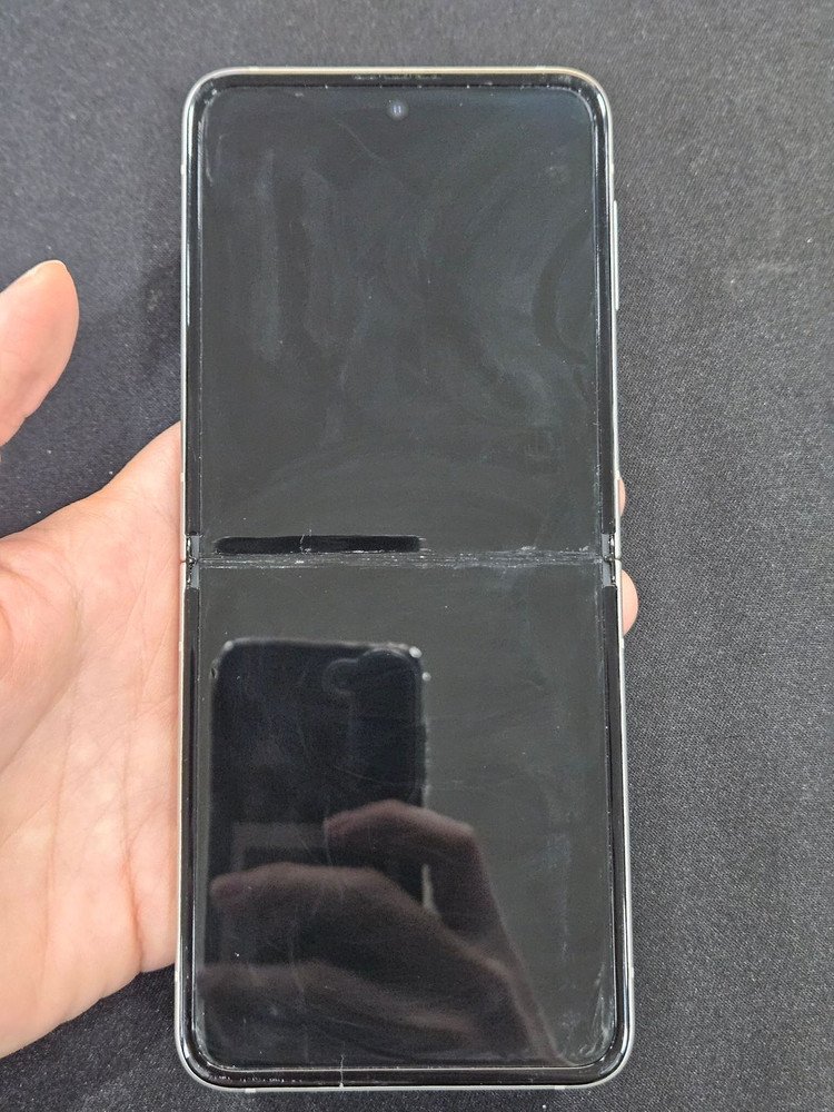 갤럭시Z플립3 256GB 크림 이미지
