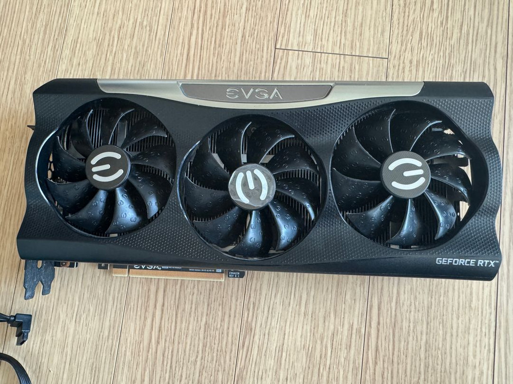 컴퓨터 라이젠3950x, 삼성 DDR4 32기가 4개, 시소닉파워 GX-1000, EVGA RTX3080 이미지