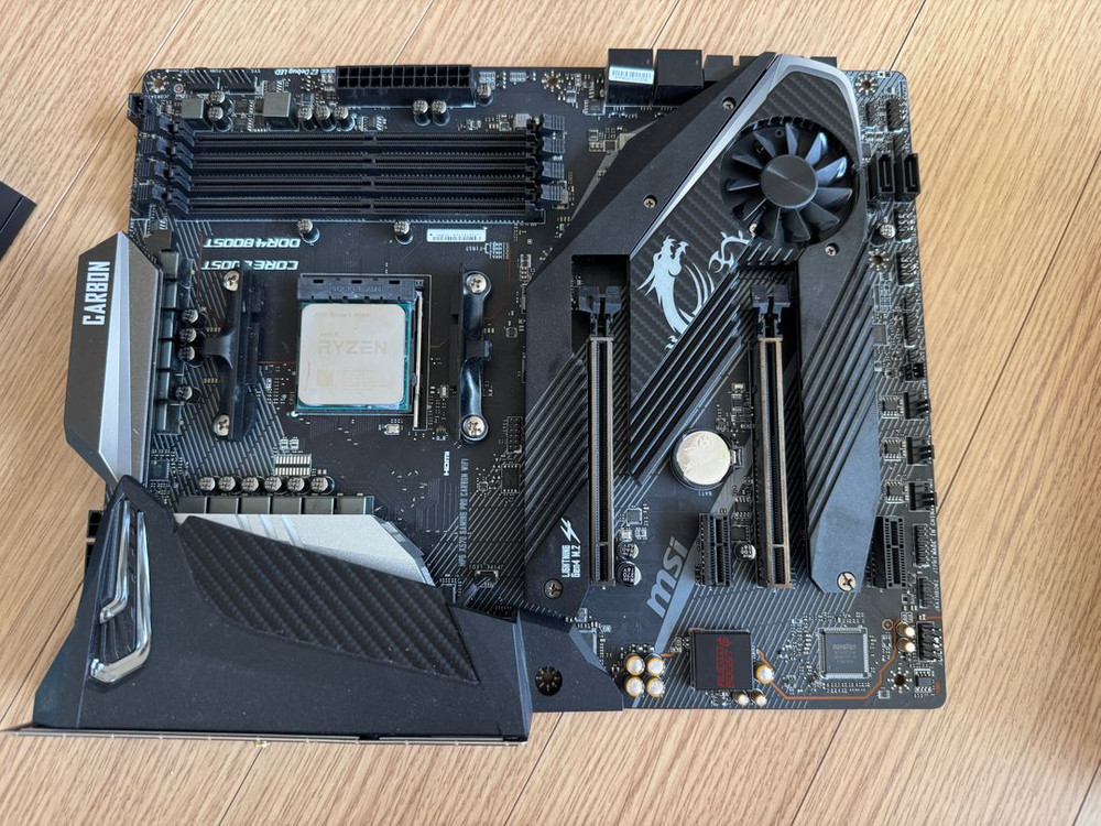 컴퓨터 라이젠3950x, 삼성 DDR4 32기가 4개, 시소닉파워 GX-1000, EVGA RTX3080 이미지