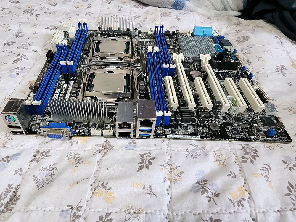 ASUS 에이서 Z10PA-D8 서버보드/워크스테이션 CPU 소켓2011-V3 듀얼 제온CPU 이미지