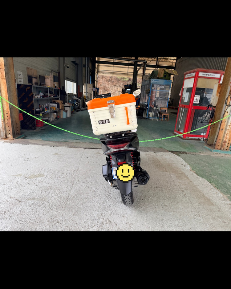 혼다 PCX 125cc 스쿠터 이미지