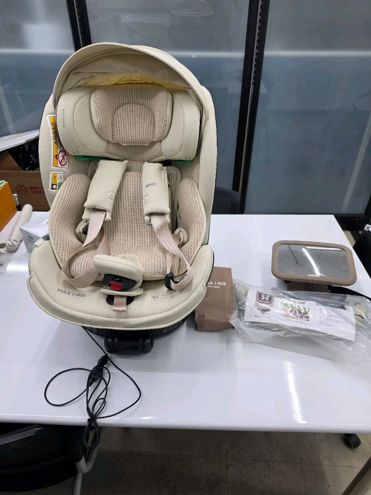 시크 아이리스 프로 카시트 이미지