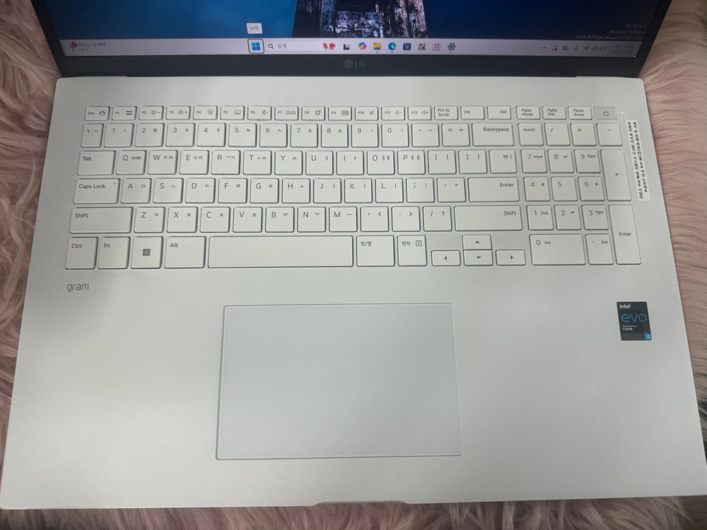 LG 그램 17Z95P-GA56K / 11세대 / 17인치 노트북 이미지