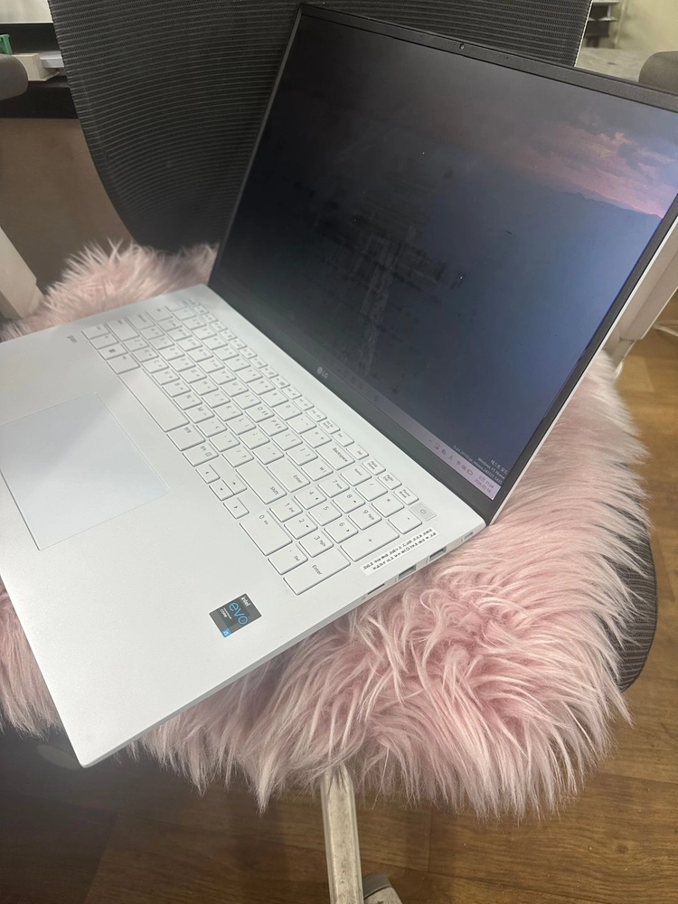 LG 그램 17Z95P-GA56K / 11세대 / 17인치 노트북 이미지