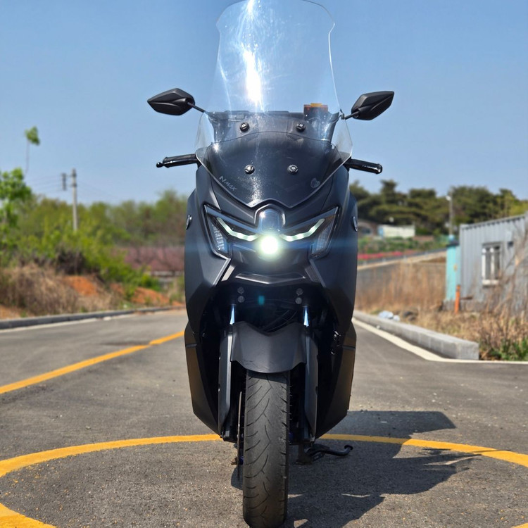 야마하 nmax125 25년식 3만1천km 엔진보링 차량 판매합니다. 이미지