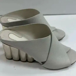 페라가모 뮬 샌들 중고 ferragamo 이미지