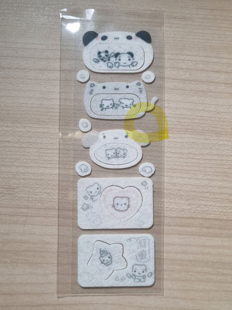 히나쿠우 펠트 스티커 (씰스티커 포용 다꾸) 이미지