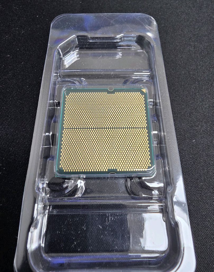 [CPU] AMD 라이젠5 7600 (라파엘) 정품 풀박스 판매합니다 (기본 쿨러 포함) 이미지