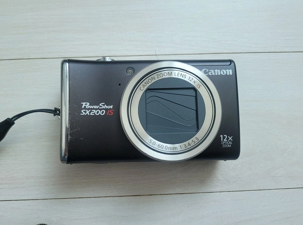 캐논파워샷 SX200 IS 디지털카메라 이미지