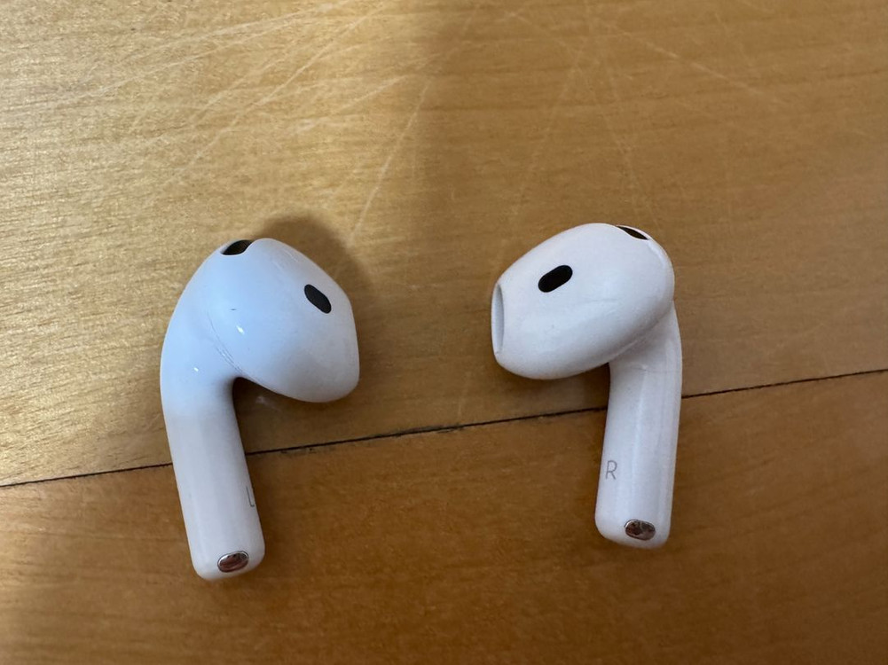 Apple 에어팟 4 액티브 노이즈 캔슬링 블루투스 애플케어플러스 이어폰 팝니다 이미지