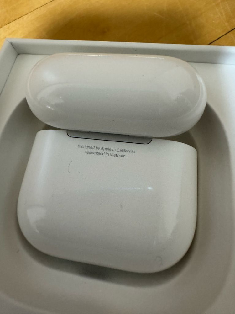 Apple 에어팟 4 액티브 노이즈 캔슬링 블루투스 애플케어플러스 이어폰 팝니다 이미지