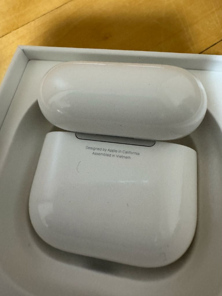 Apple 에어팟 4 액티브 노이즈 캔슬링 블루투스 애플케어플러스 이어폰 팝니다 이미지