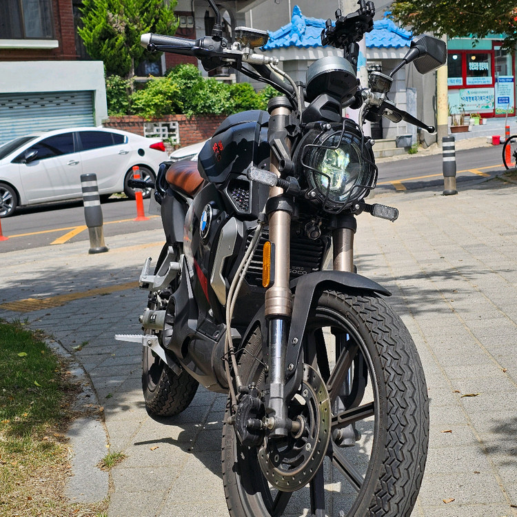 슈퍼쏘코 TCMAX 전기스쿠터 72V 45Ah 3900W tc max 이미지
