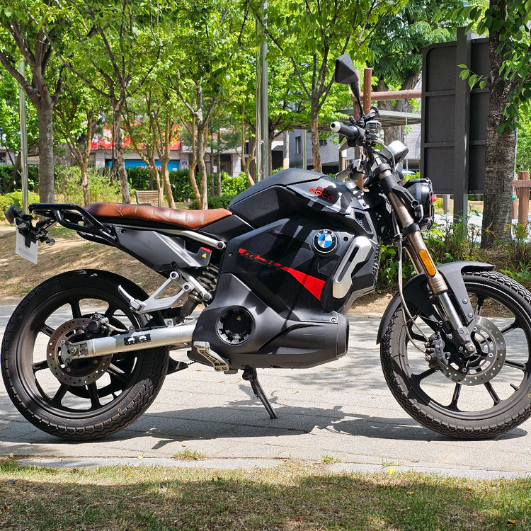 슈퍼쏘코 TCMAX 전기스쿠터 72V 45Ah 3900W tc max 이미지