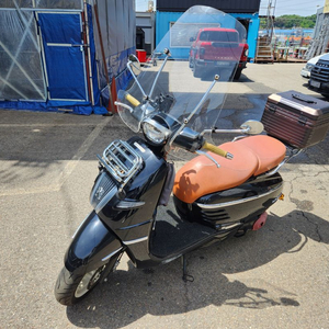 푸조 장고 알뤼르 125cc 이미지