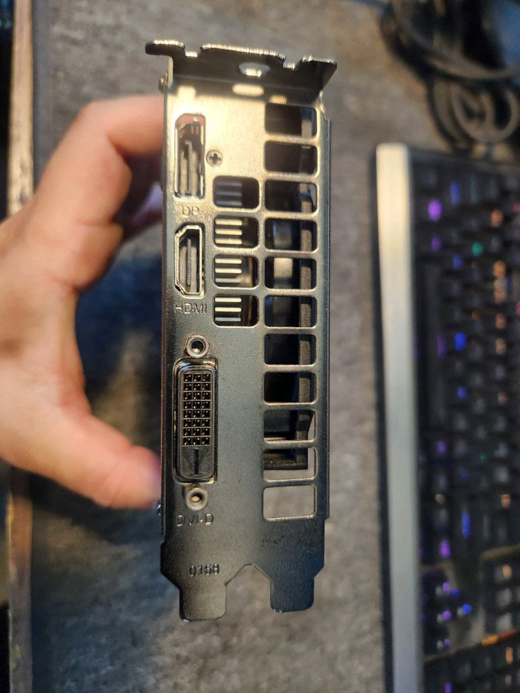그래픽<78>gtx1650 super 4g 이미지