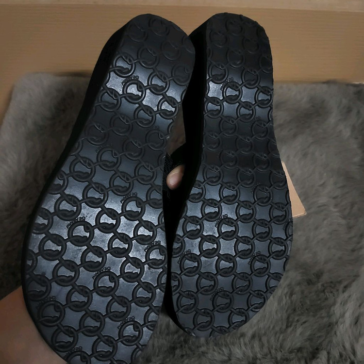새상품 New 베어파우 BEARPAW 블랙 쪼리 웨지힐 샌들 230 이미지