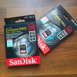 [미개봉] 샌디스크 128GB v90 SD카드 팝니다. 이미지