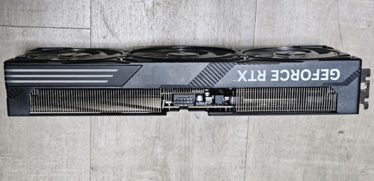 갤럭시 지포스 RTX 5070 Ti EX GAMER. 그래픽카드 vga RTX 그래픽카드 이미지