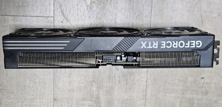 갤럭시 지포스 RTX 5070 Ti EX GAMER. 그래픽카드 vga RTX 그래픽카드 이미지
